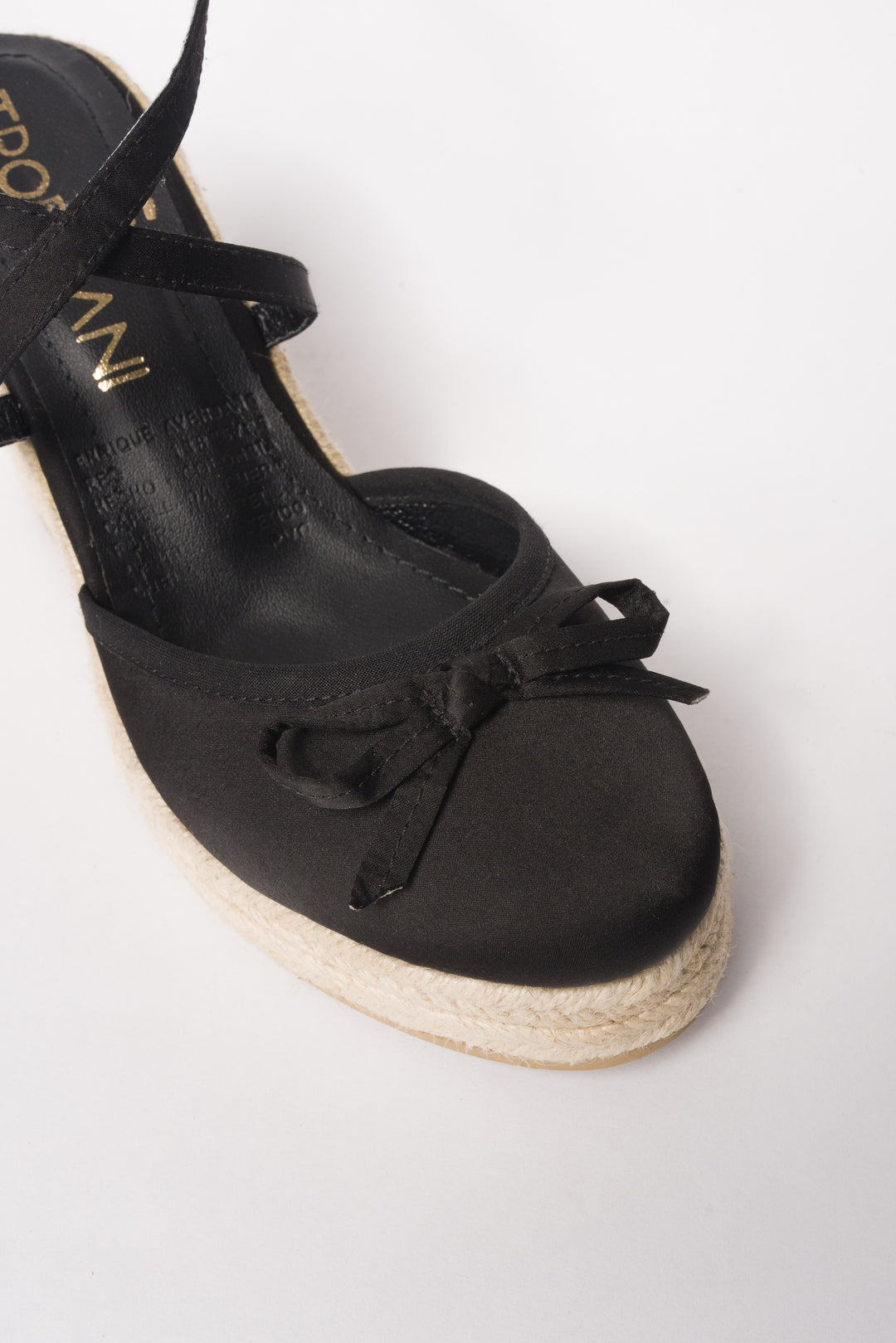 Plataformas satinadas luxury - negras para mujer - TROBBIANI Colombia